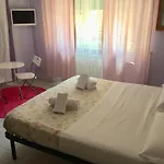 6 Keys Bed & Breakfast 3*