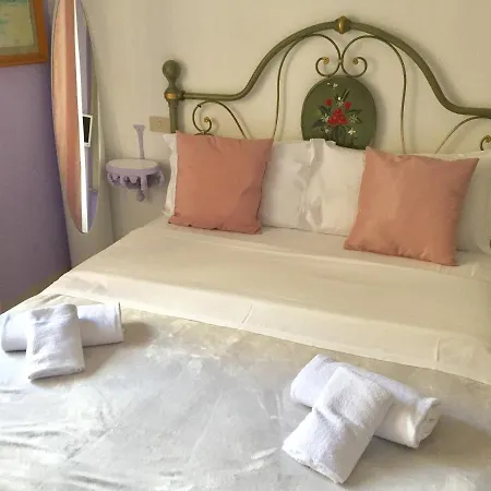 Bed & Breakfast 6 Keys