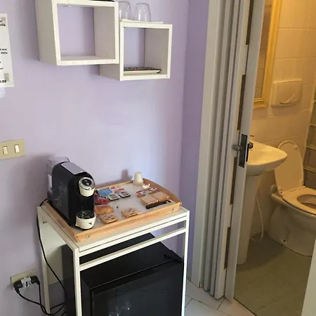 6 Keys Bed & Breakfast Pisa