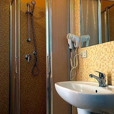 Bed & Breakfast 6 Keys 3*