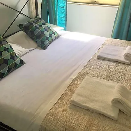 6 Keys Bed & Breakfast Pisa