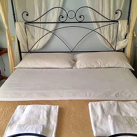Bed & Breakfast 6 Keys