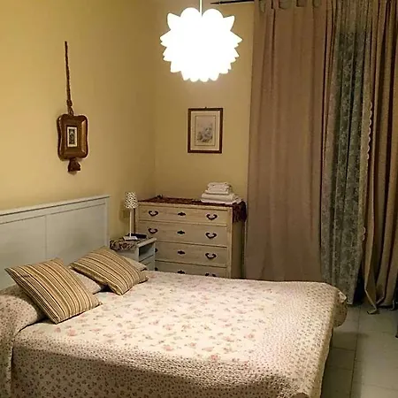 6 Keys Bed & Breakfast Pisa
