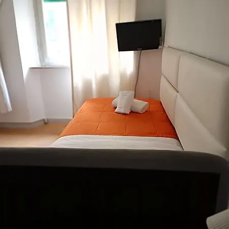 Nocleg ze śniadaniem 6 Keys