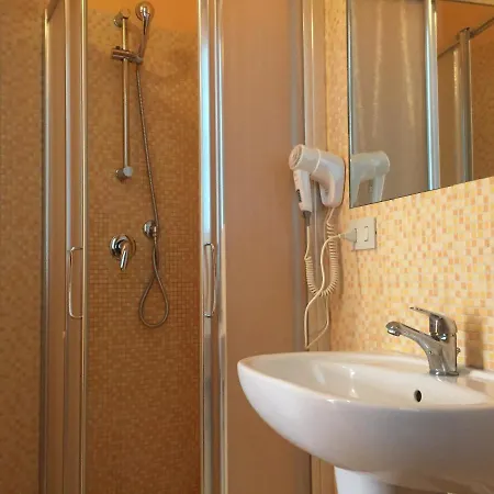 6 Keys Bed and breakfast