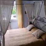 6 Keys Bed & Breakfast Pisa