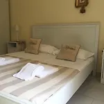 Bed & Breakfast 6 Keys 3*